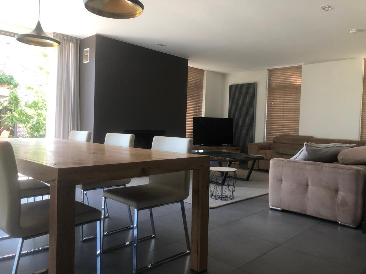 Landelijke Villa Met Zwembad En Gezellige Openhaard Zemst Esterno foto